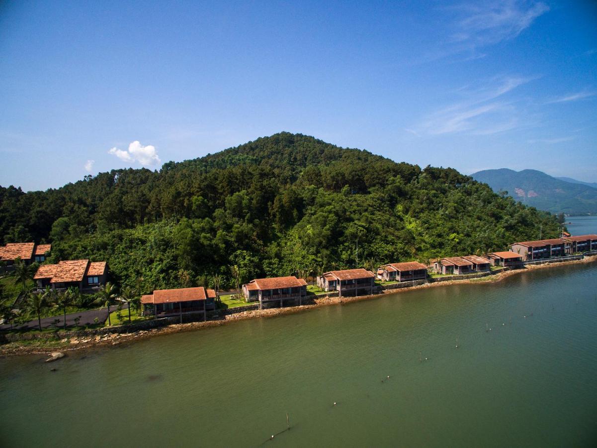 dau-tu-Vedana-Lagoon-Resort-Hue